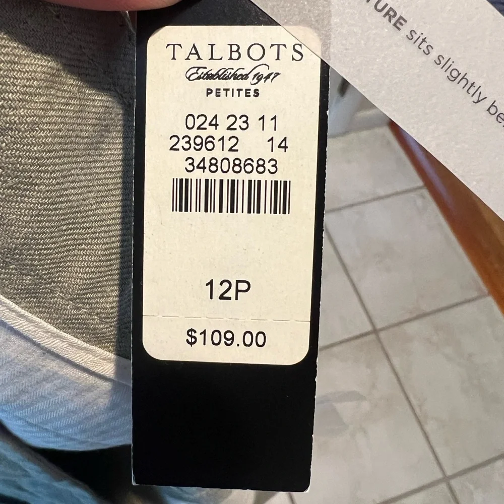 Women’s brand new with tags Talbots linen Sage Green Pants
